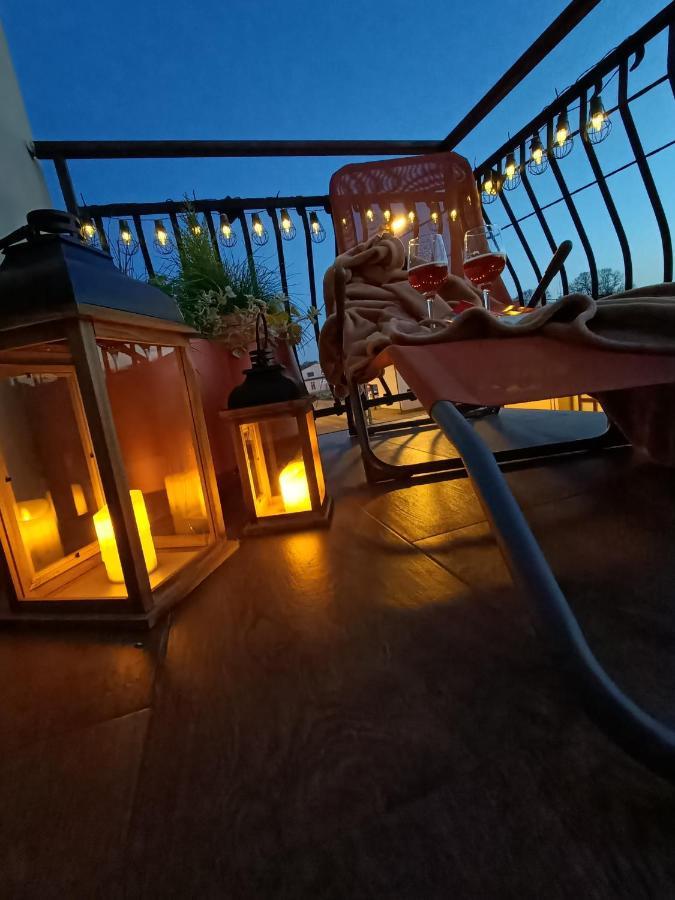 Duże Apartamenty Holender House 6 plaż w zasięgu plus jezioro Choczewo Buitenkant foto