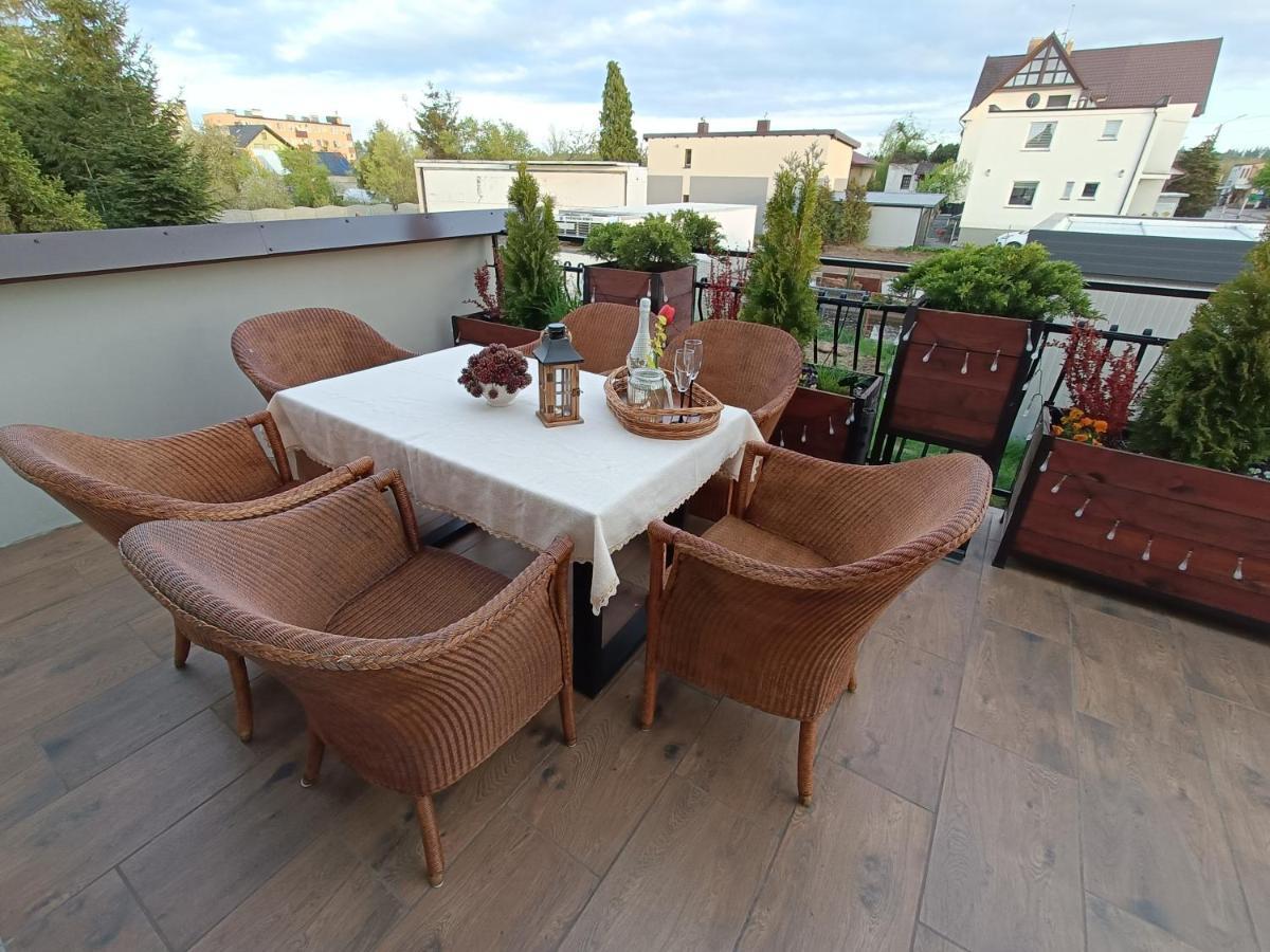 Duże Apartamenty Holender House 6 plaż w zasięgu plus jezioro Choczewo Buitenkant foto