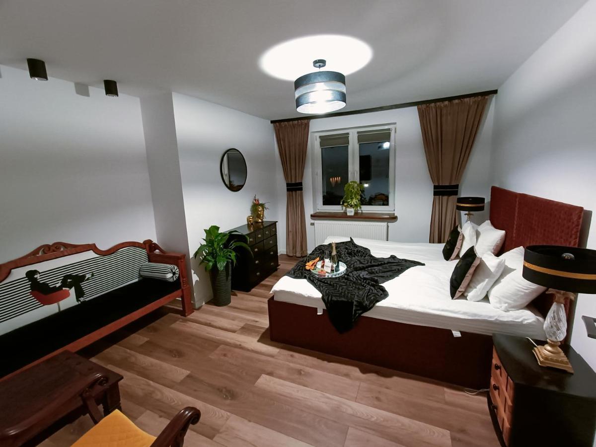 Duże Apartamenty Holender House 6 plaż w zasięgu plus jezioro Choczewo Buitenkant foto